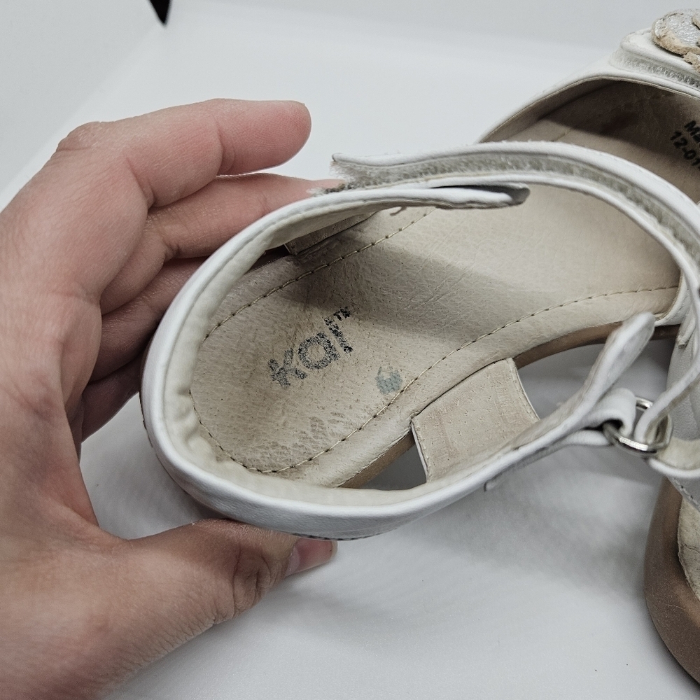 Kai white leather sandals with flower detail size 1.5 - Picture 6 of 9